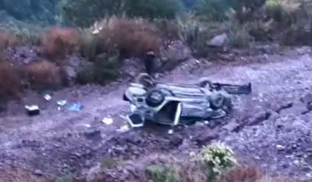 Kontrolden çıkan otomobil şarampole yuvarlandı