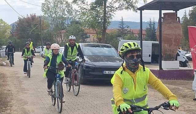 Pedallar Kınık Köyü için çevrildi