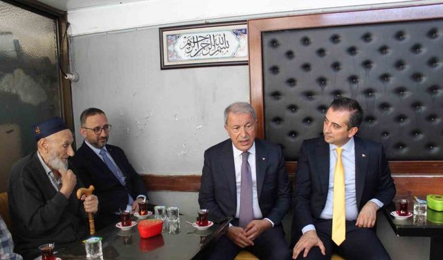 TBMM Milli Savunma Komisyonu Başkanı Akar şehit yakını ve gazilerle bir araya geldi