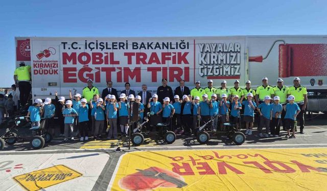 Tekirdağ’da mobil tırla trafik eğitimi