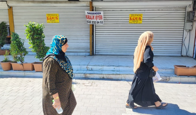 Suriyeliler gitti dükkanlar bomboş kaldı! Bir ilimiz sessizliğe büründü!