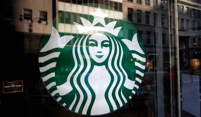 Starbucks’ta Kepenk İndiriyor! Binlerce Şube Kapanıyor