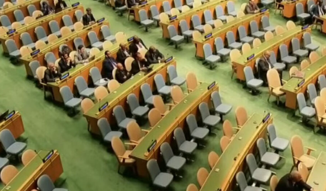 Netanyahu'ya büyük şok! Salonu terk ettiler