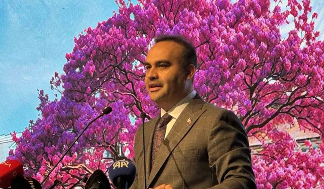 Bakan Kacır: "Biz öyle kuvvetleneceğiz ki dünyadaki hiçbir zalim bir masuma zarar vermeye cesaret edemeyecek"