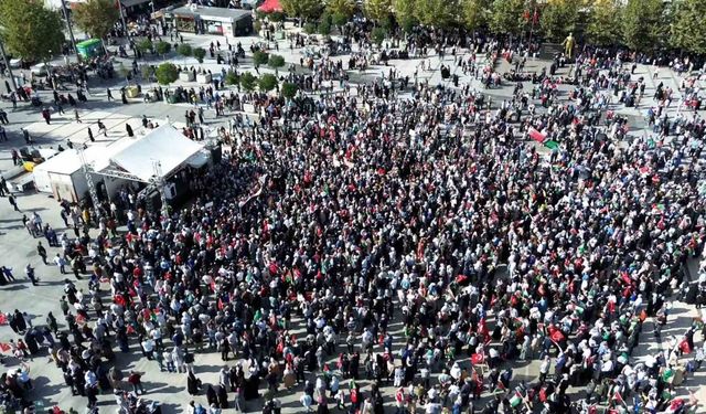 Binler, Filistin için tek ses oldu: Sakarya’dan dünyaya "Gazze’ye özgürlük" mesajı verdiler