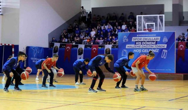 Küçükçekmece’de 14 branşta Kış Spor Okulları başladı