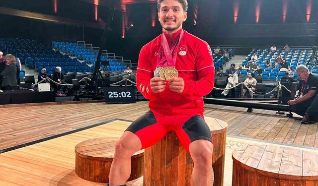 Muhammed Furkan Özbek, dünya şampiyonu oldu