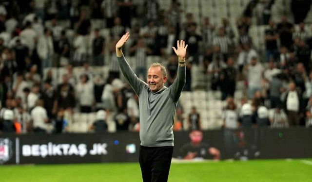 Sergen Yalçın, Beşiktaş’ın başında derbileri kaybetmiyor