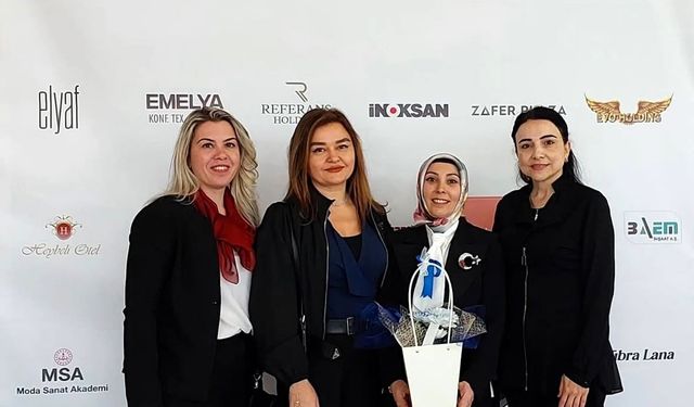 SUBÜ öğrencisi Bursa Fashion Week’te üçüncülük elde etti