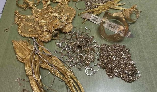 Yoğurt kovasında 1 kilo 241 gram altın yakalandı