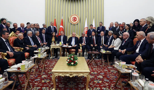 Cumhurbaşkanı Erdoğan, Babacan ve Davutoğlu ile bir araya geldi