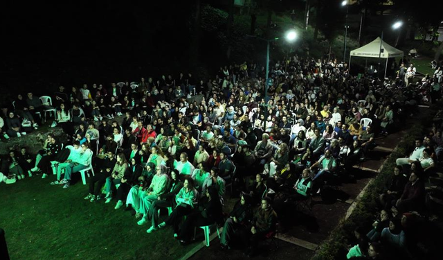 Bursa'da açık havada sinema keyfi
