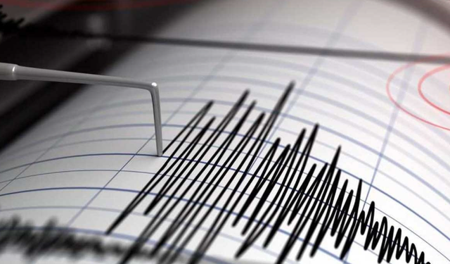 Mersin Anamur'da deprem