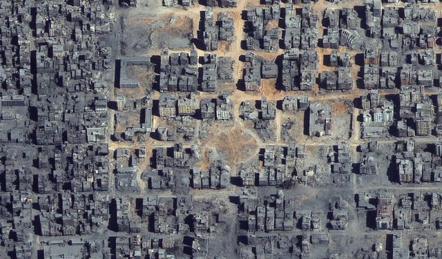 İsrail, Gazze'yi enkaza çevirdi