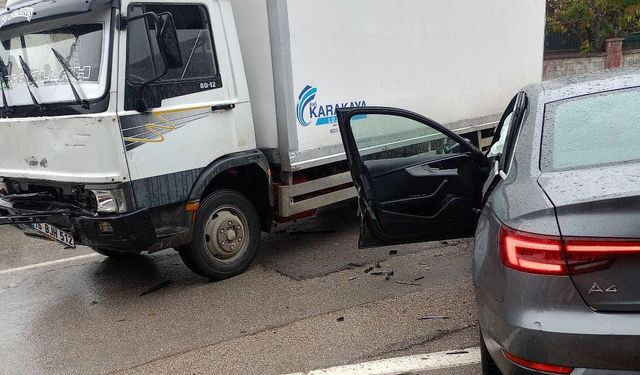 İnegöl'de yine aynı kavşak yine aynı manzara