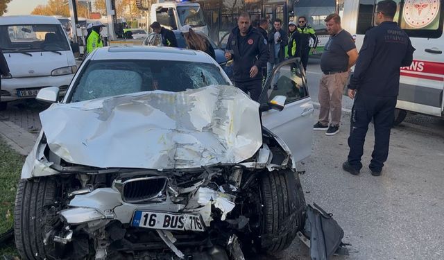 Bursa'da yarışan otomobiller dehşet saçtı!