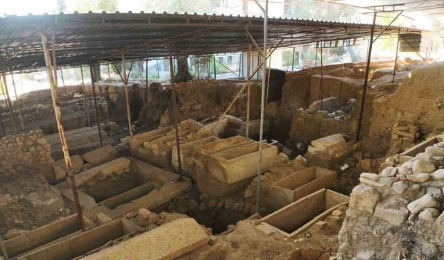 Antandros kazıları tüm hızıyla sürüyor