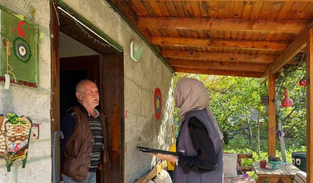 Başiskele’de "Gönül Bağı" ekipleri hane ziyaretlerini sürdürüyor