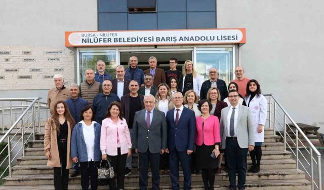 Başkan Şadi Özdemir: "Geleceği kuran öğretmenlerdir"