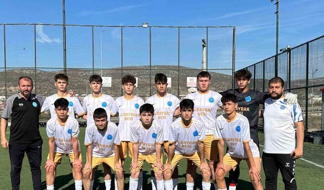Bilecik U16 Gençler Ligi’nde 3 maçta fileler 20 kez havalandı