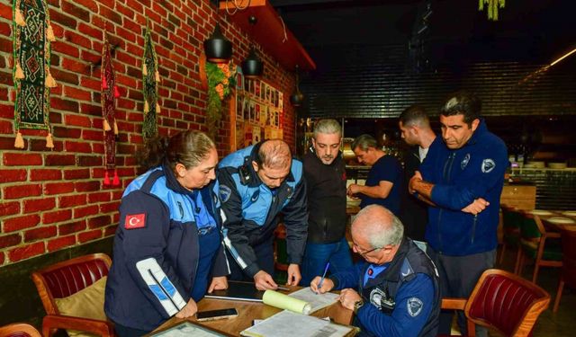 Esenyurt’ta hijyen alarmı: Sağlıksız şartlarda üretim yapan restorana en üst sınırdan ceza