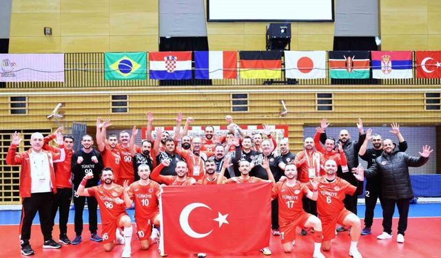 Futbol ve hentbol milli takımları, Tokyo’da yoluna kayıpsız devam ediyor