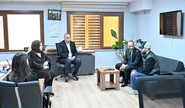 Gaziosmanpaşa’da kafede yaşanan tartışmanın ardından Belediye Başkan Vekili Karadeniz tarafları barıştırdı