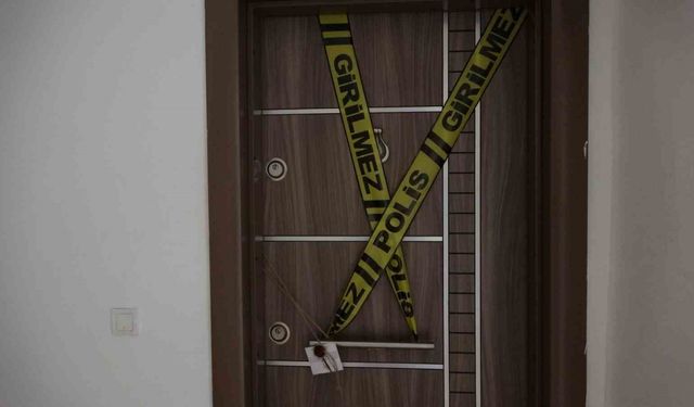 Göreve gelmeyen polis memuru, kendisini kontrol için gelen mesai arkadaşları tarafından ölü bulundu