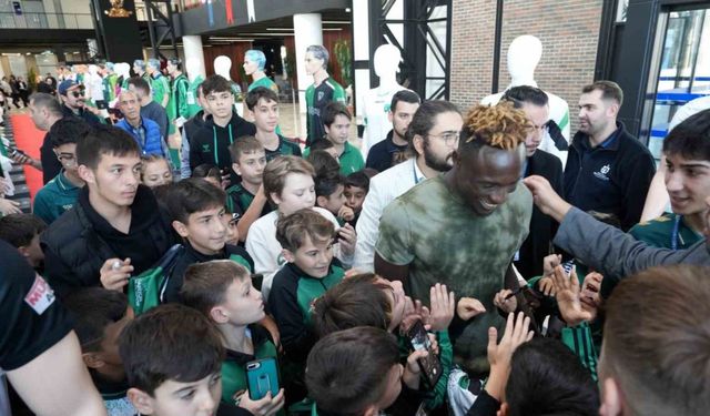 Kocaelispor’un yıldızı Dan Agyei’ye sevgi seli