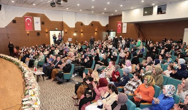 Sultangazi Belediyesi kadınlara özel 3 projenin tanıtımını gerçekleştirdi