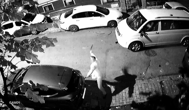 Ümraniye’de saldırgan tarafından aracı parçalanan vatandaş: "Levyeyi balkona fırlattı, canımızı zor kurtardık"