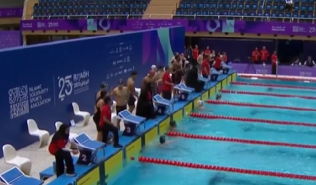 Türkiye yüzmede madalyaları topladı