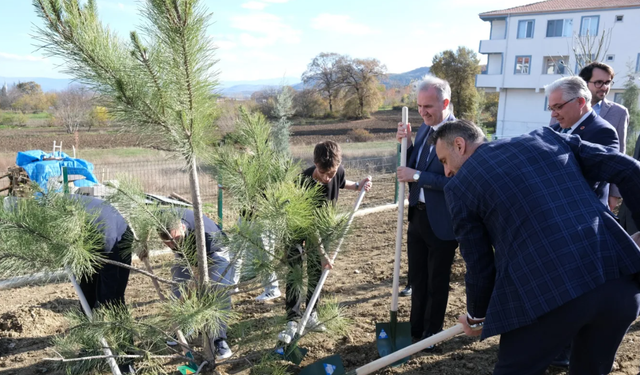 İnegöllü Gençlerden Örnek Davranış