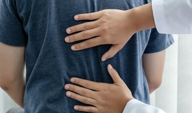 Dr. Can: "Uzun süre oturmak bel fıtığını tetikliyor"