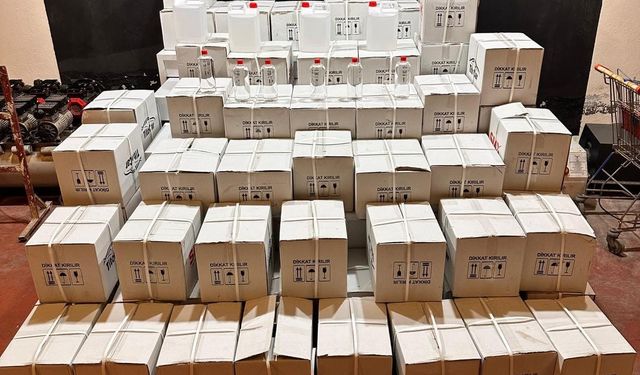 Bursa'da bin 200 litre etil alkol ele geçirildi