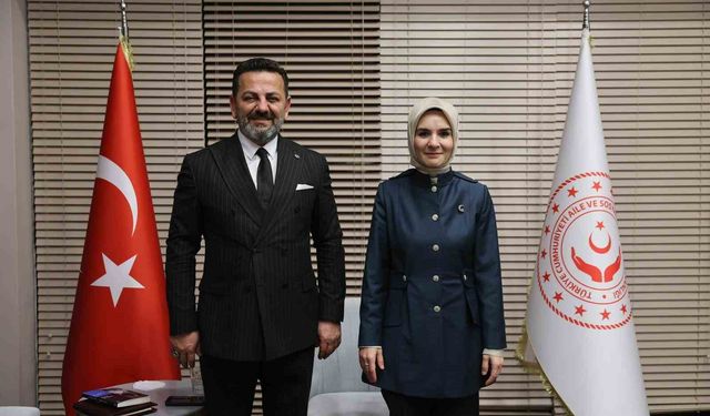 Bakan Göktaş'a kurum çalışmaları hakkında bilgi verdi