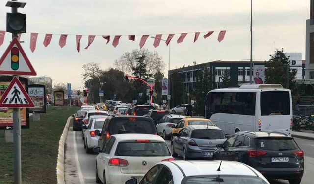 Edirne’de trafiğe kayıtlı araç sayısı 207 bin 555’e ulaştı
