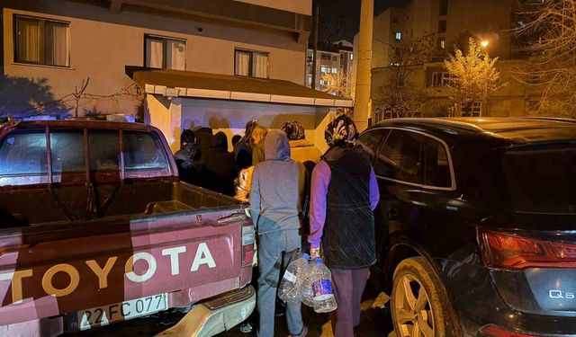 Keşan'da susuz hafta sonu: Vatandaş kaynak çeşmelerine akın etti