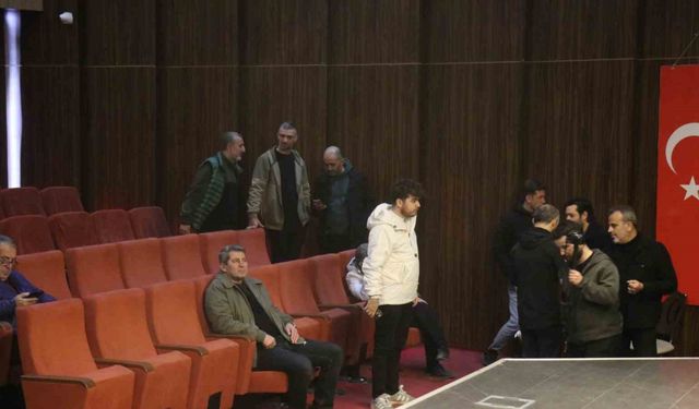 Sakaryaspor’da çoğunluk sağlanmadı, kongre ertelendi