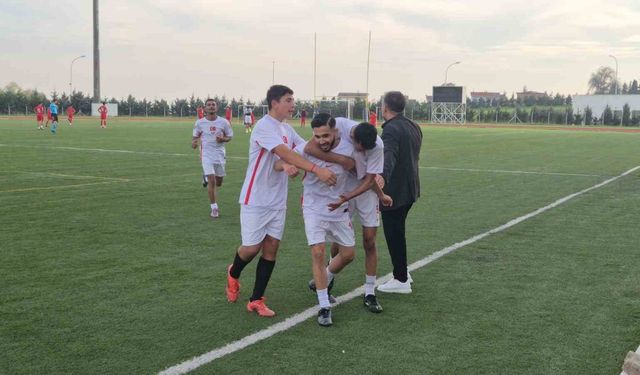 Tekirdağ’da Roman gençler dostluk maçında buluştu