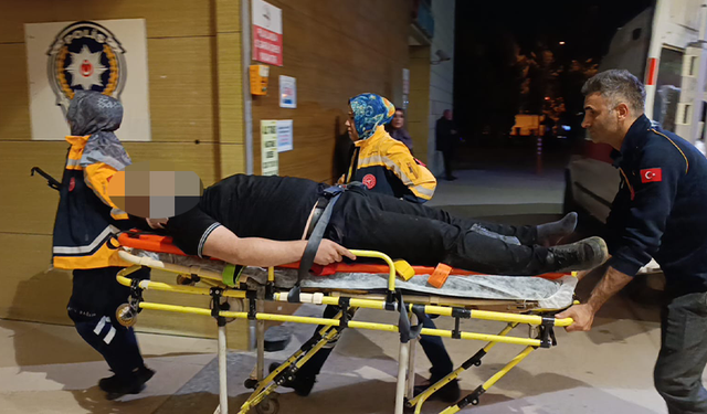 İnegöl'de minibüse çarptı! Genç sürücü ölümden döndü