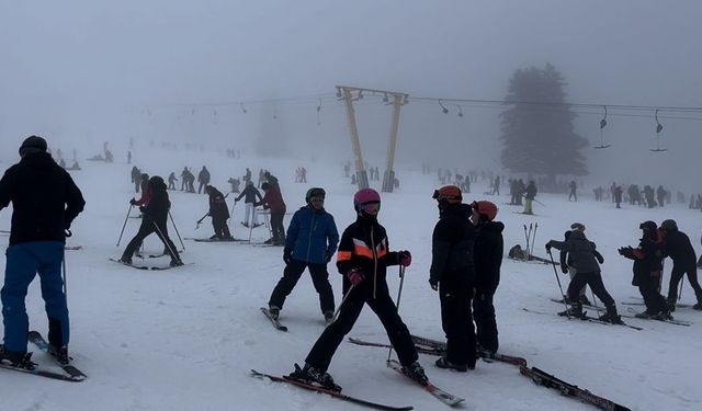 Uludağ'da hafta sonu yoğunluğu yaşandı!