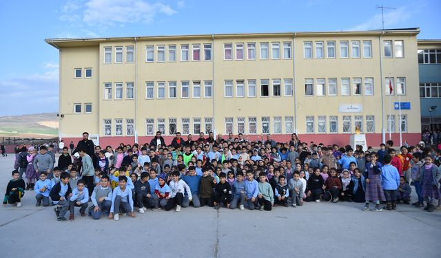 Sultan Su İnegölspor’dan Öğrencilere Anlamlı Ziyaret