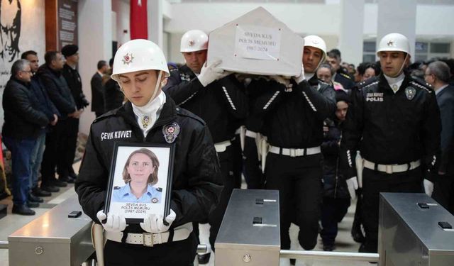 Annesini öldüren babasına 'Neden kıydın anneme' feryadı