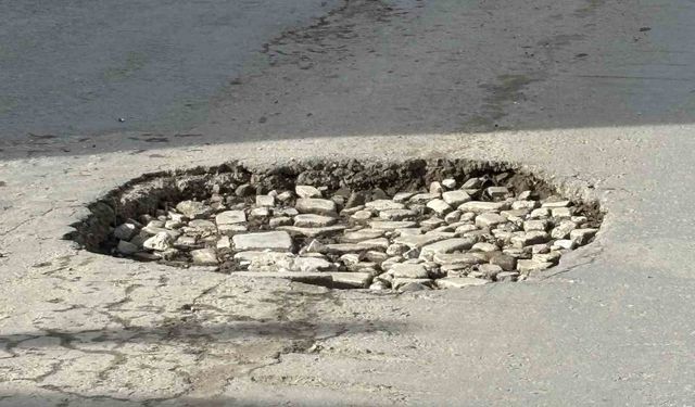 Edirne'de bozuk yollar sürücülerin çilesi oldu