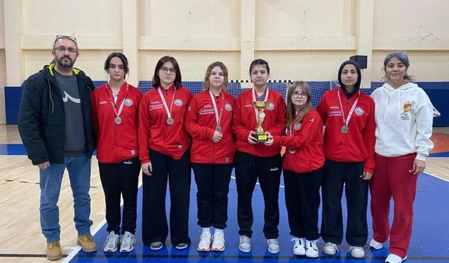Şampiyon badmintonda da değişmedi