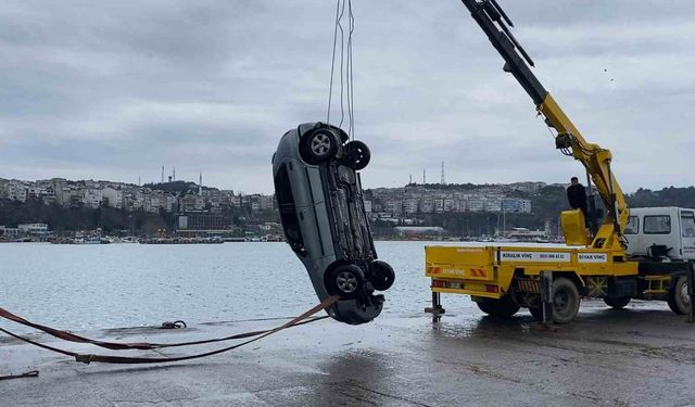 Şile Limanı'nda otomobil denize uçtu: Sürücü yaralı kurtarıldı