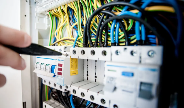 Elektrik sayaçlarını uydudan okuma dönemi başladı