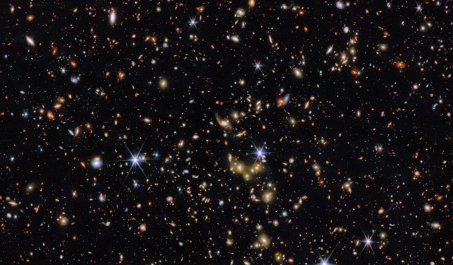 Uzay aslında "yamuk" olabilir mi?