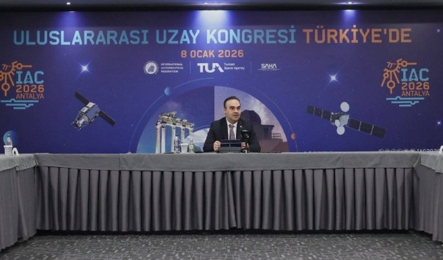 Bakan Kacır: "Türkiye’nin uzay teknolojilerindeki yükselişini dünyaya duyuracak dev bir etkinliğe imza atacağız"